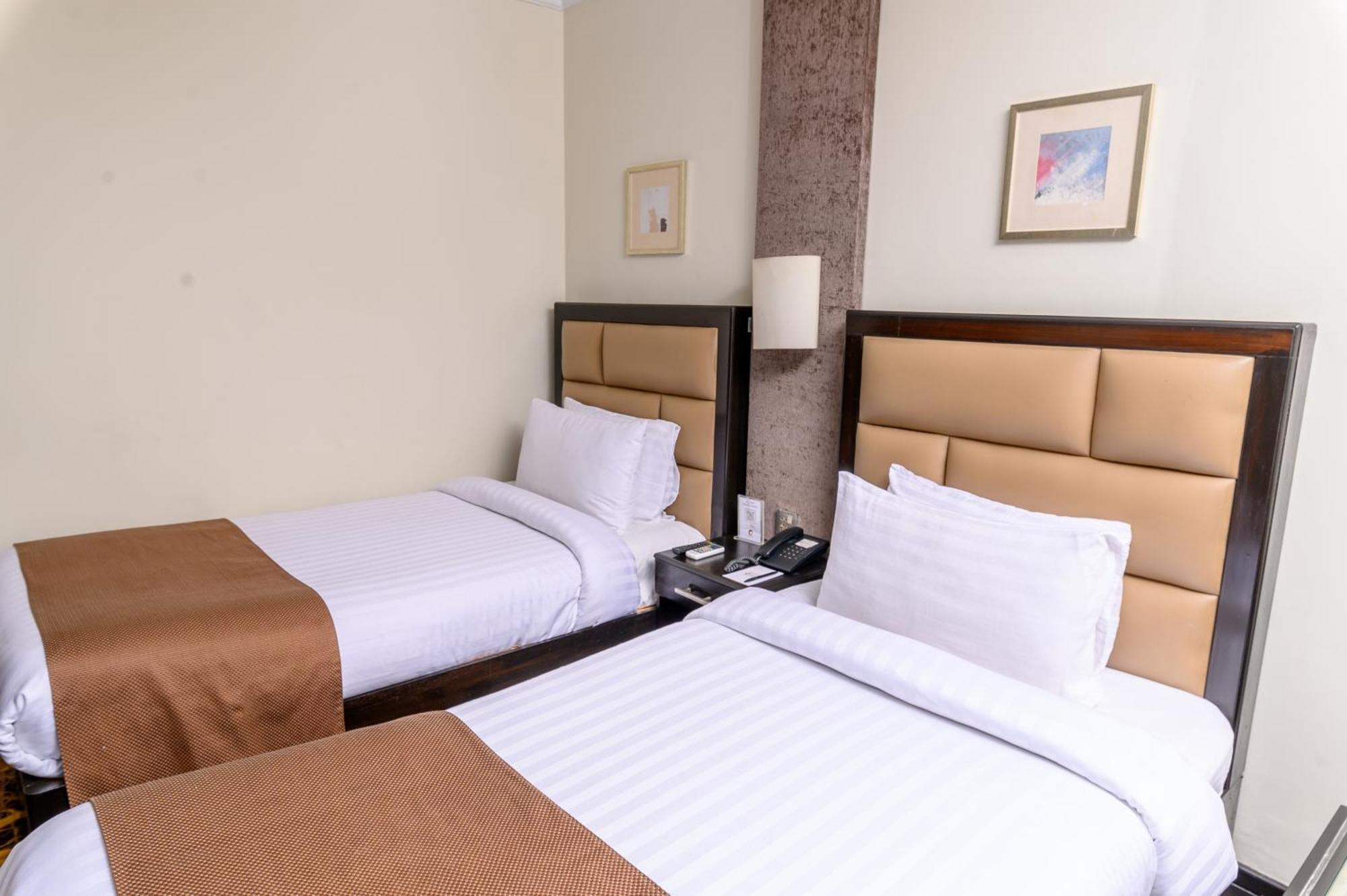 Hotel One أبوت آباد المظهر الخارجي الصورة