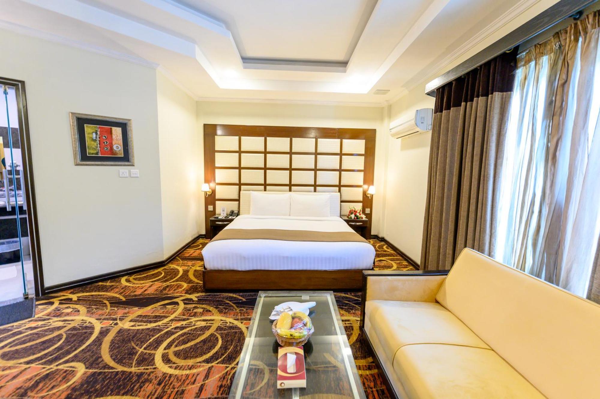 Hotel One أبوت آباد المظهر الخارجي الصورة