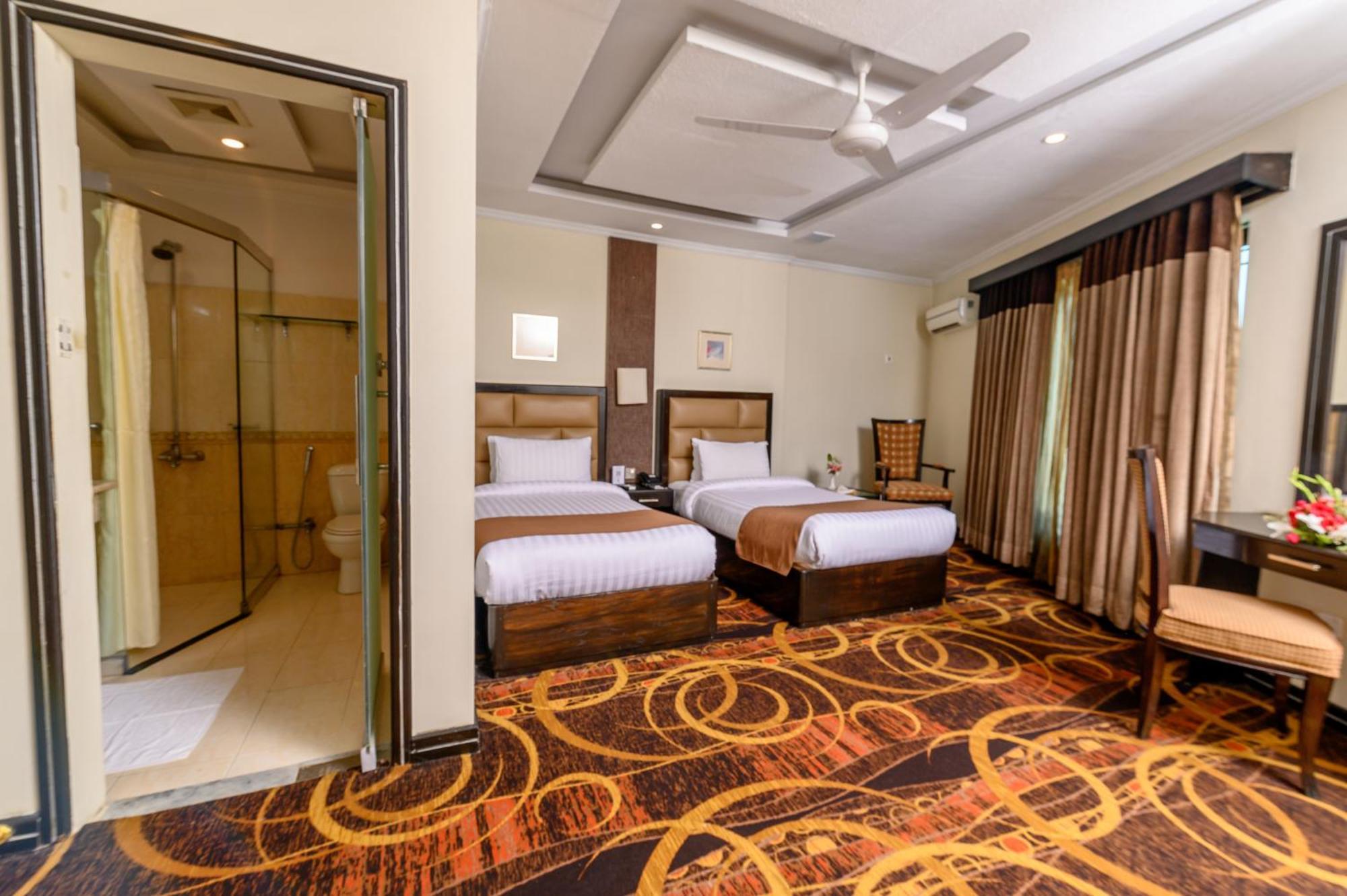 Hotel One أبوت آباد المظهر الخارجي الصورة