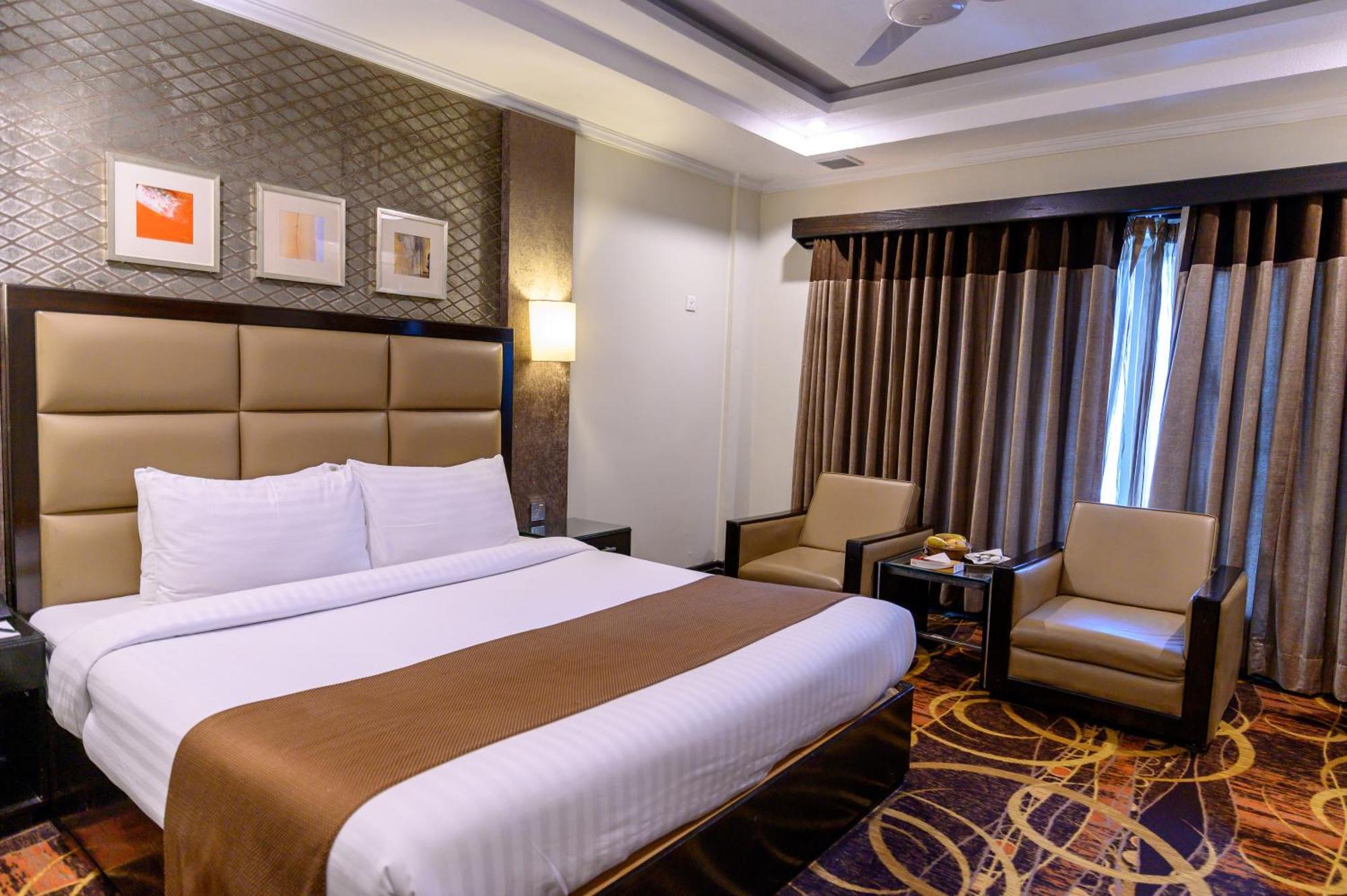 Hotel One أبوت آباد المظهر الخارجي الصورة