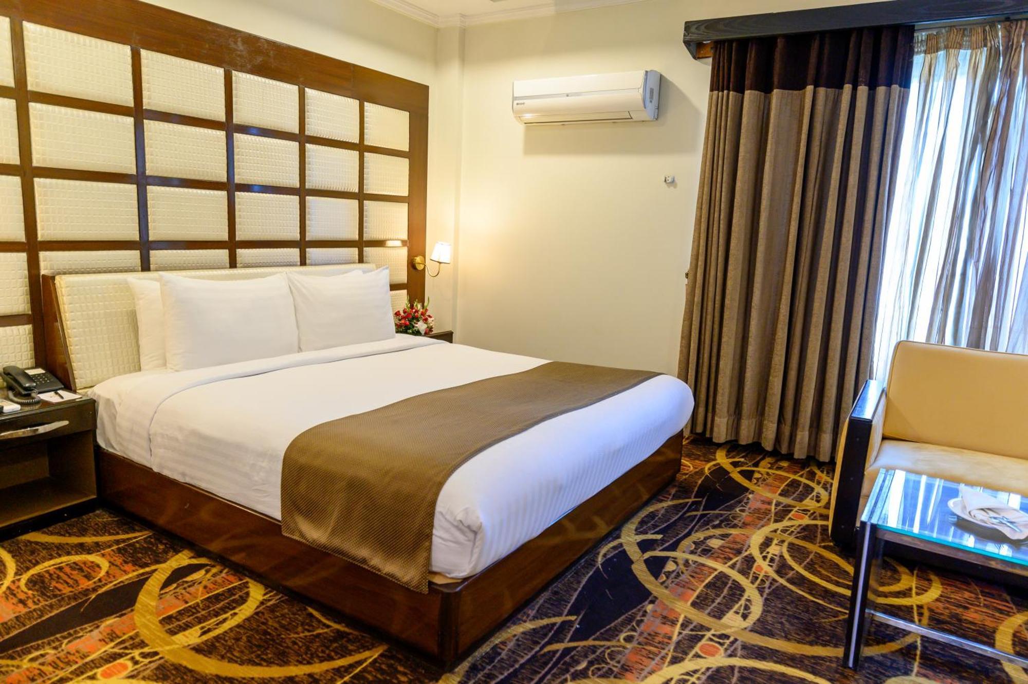 Hotel One أبوت آباد المظهر الخارجي الصورة