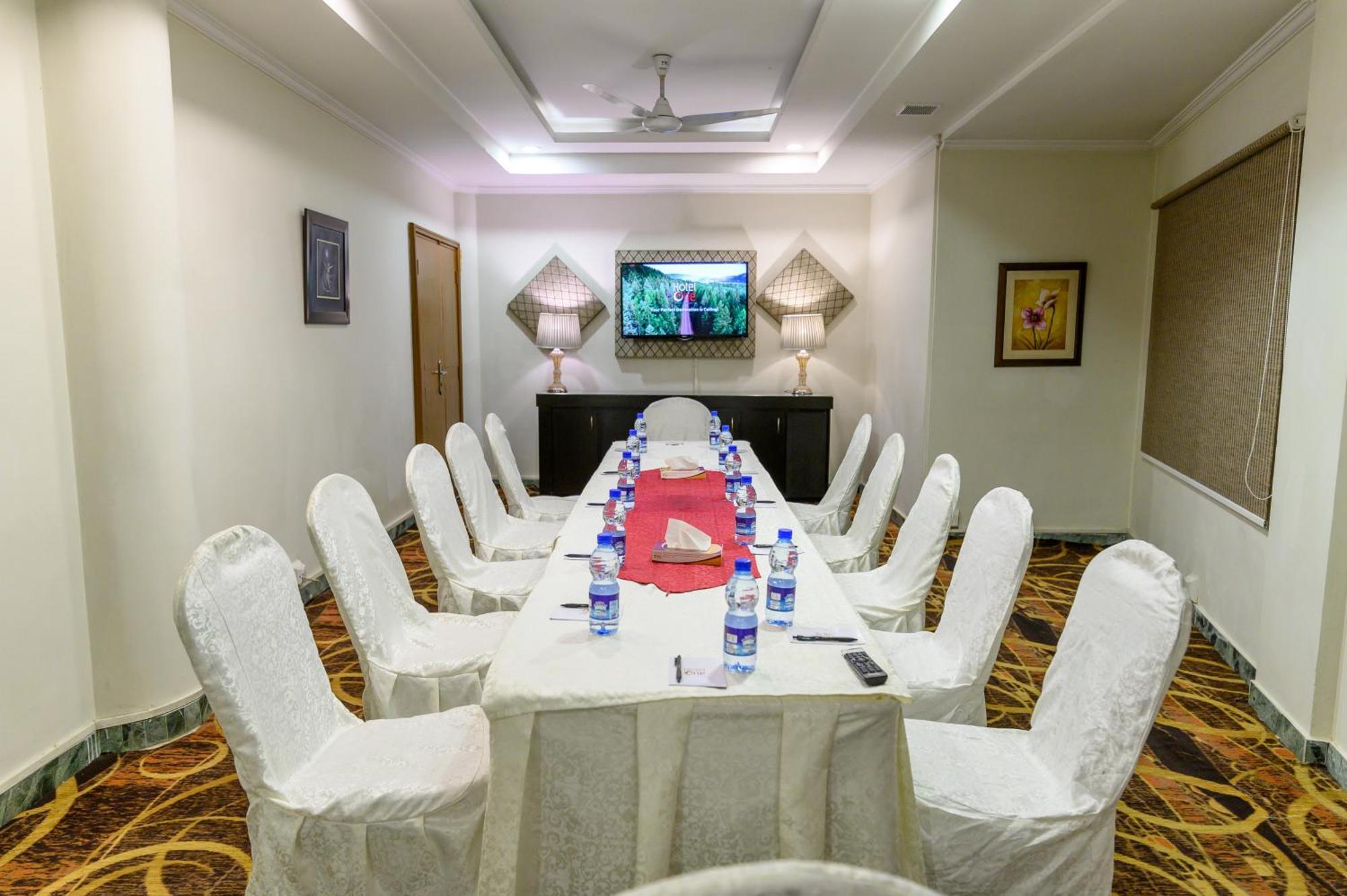 Hotel One أبوت آباد المظهر الخارجي الصورة