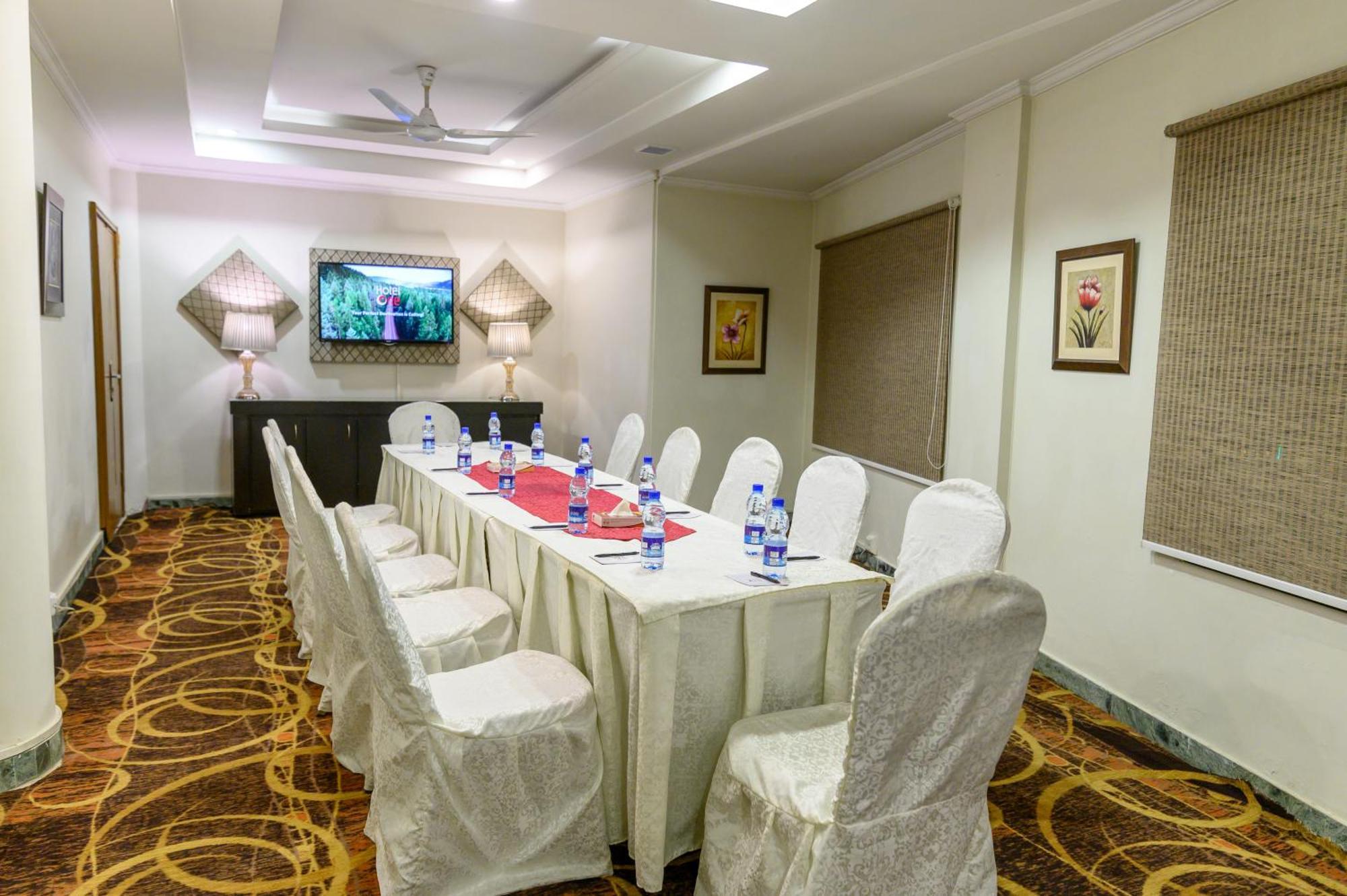 Hotel One أبوت آباد المظهر الخارجي الصورة